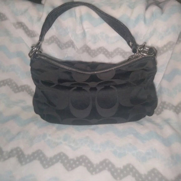 Coach - Picture 3 of 4